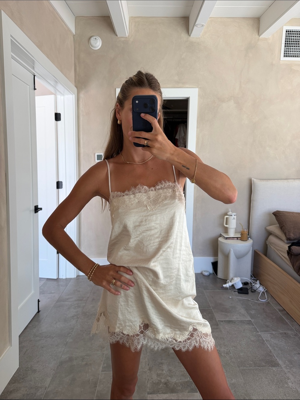 H&M Lace-Trim Slip Dress in Cream - Picture 4 of 5